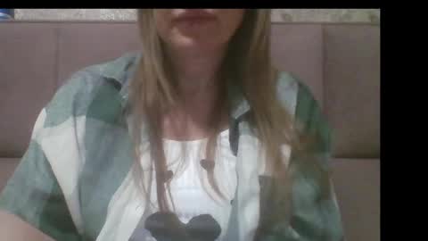 Sladkiegubki online show from September 27, 11:21 pm