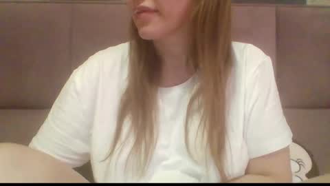 Sladkiegubki online show from November 17, 7:03 am