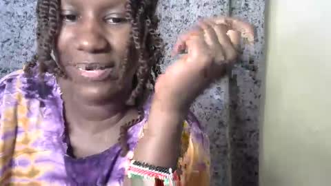 sleekmellanin online show from October 9, 5:00 pm