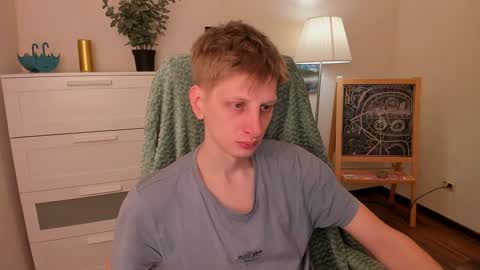 Andy online show from December 13, 6:42 am