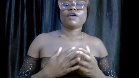 Tems online show from November 11, 9:48 pm