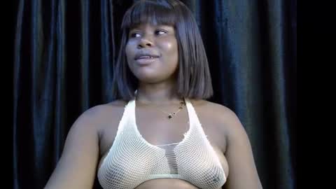 Tems online show from November 21, 8:07 pm