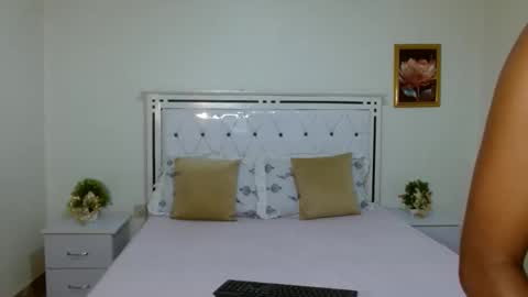 Snapshot of slimebonie chatting on September 20, 6:53 pm purity online show from September 20, 6:53 pm