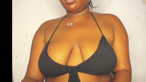 Jemila online show from November 10, 8:30 pm