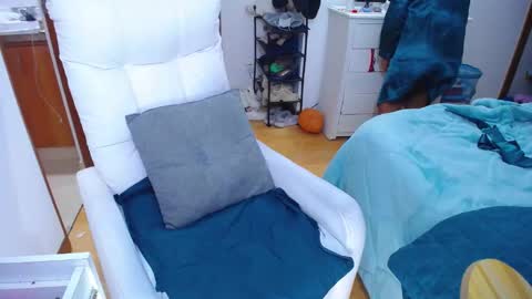 Slutdirtyxxx online show from September 14, 11:37 pm