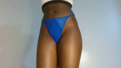 sly_rose online show from October 27, 1:48 pm