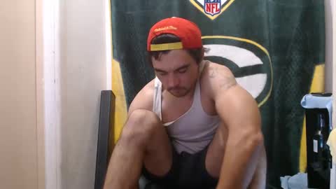 Snapshot of small_wood21 chatting on December 19, 8:34 am small wood21 online show from December 19, 8:34 am