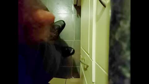 Small Hairy Uncut online show from October 29, 5:04 pm