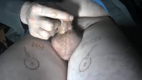 Snapshot of smallpenismwm chatting on December 14, 2:34 am pussyfree4eva online show from December 14, 2:34 am