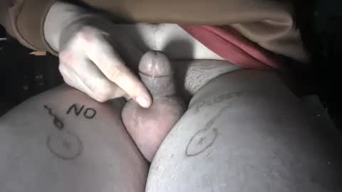 Snapshot of smallpenismwm chatting on December 25, 7:56 pm pussyfree4eva online show from December 25, 7:56 pm