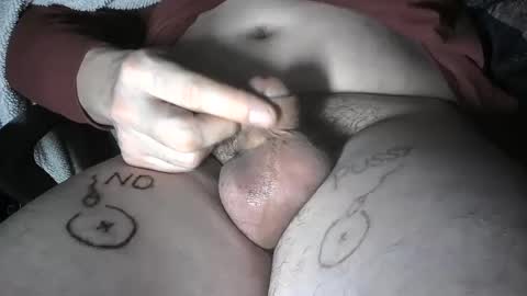 Snapshot of smallpenismwm chatting on February 1, 12:07 am pussyfree4eva online show from February 1, 12:07 am