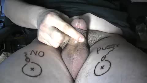 Snapshot of smallpenismwm chatting on February 16, 9:27 pm pussyfree4eva online show from February 16, 9:27 pm