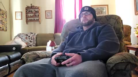 smalltownbighandsome online show from December 14, 9:08 pm