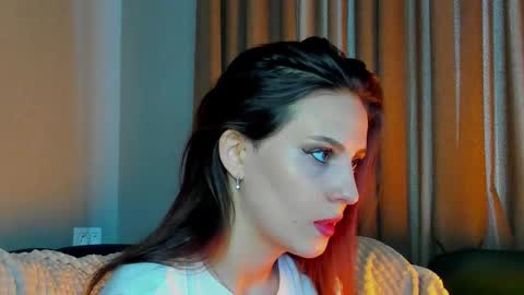 Bella online show from September 15, 9:09 am