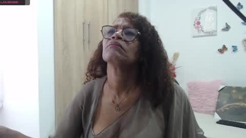 Smileth online show from February 24, 11:43 am