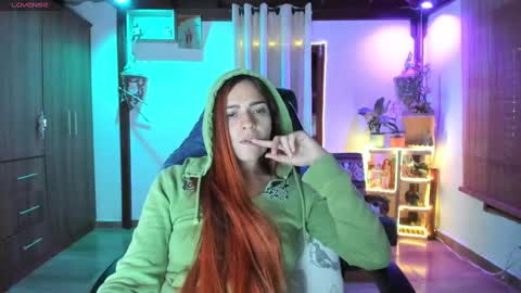 Snapshot of smilingsalor chatting on February 3, 1:19 am SmilingSalor online show from February 3, 1:19 am