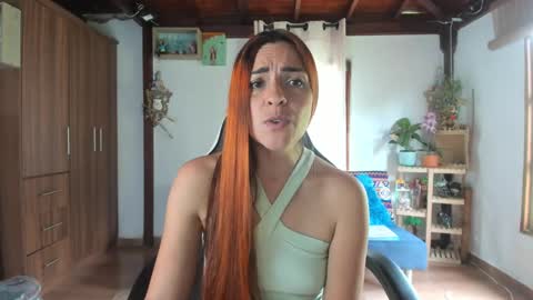 Snapshot of smilingsalor chatting on February 16, 6:21 pm SmilingSalor online show from February 16, 6:21 pm