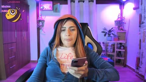 Snapshot of smilingsalor chatting on March 7, 1:09 am SmilingSalor online show from March 7, 1:09 am