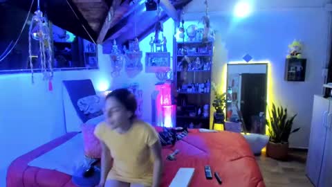 Snapshot of smilingsalor chatting on November 18, 1:22 am SmilingSalor online show from November 18, 1:22 am