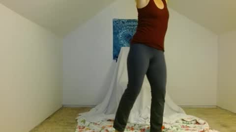 smitheight online show from December 2, 3:01 am