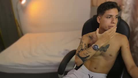 snak_master1 online show from September 15, 4:23 am