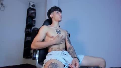 snakebutterfly online show from September 29, 8:08 am