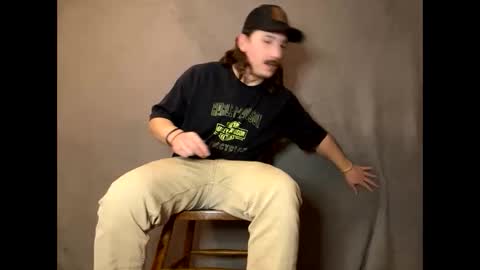 Snapshot of snoochiepoochies chatting on December 30, 5:15 am Will Rex online show from December 30, 5:15 am