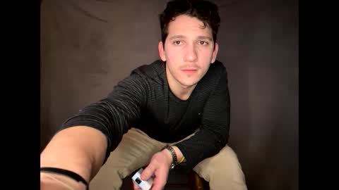 Snapshot of snoochiepoochies chatting on February 19, 4:55 am Will Rex online show from February 19, 4:55 am