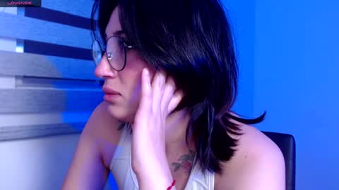 IG     OF red moonn online show from December 13, 11:23 am