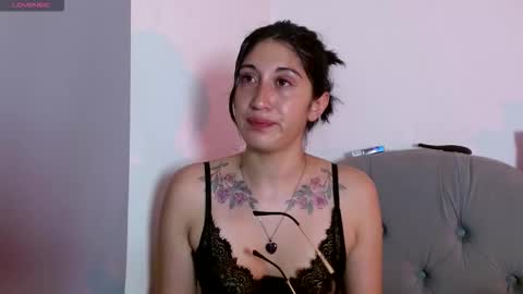 IG     OF red moonn online show from November 21, 5:50 am