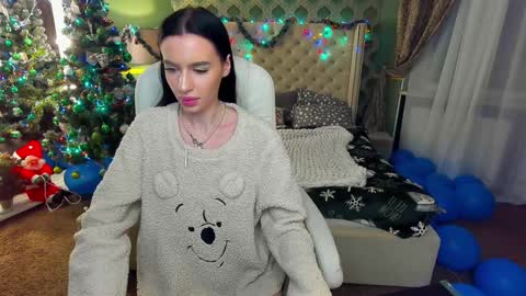 snow_whiteeex online show from December 29, 10:47 pm