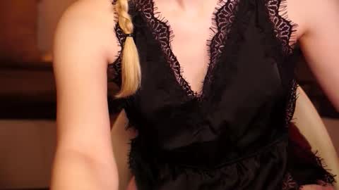 Hanna online show from November 12, 9:42 am