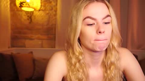 Hanna online show from November 18, 9:25 am