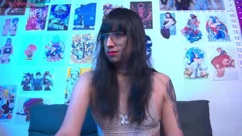 Snow and Bubble online show from December 17, 1:49 pm