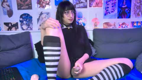 Snow and Bubble online show from October 5, 4:49 pm