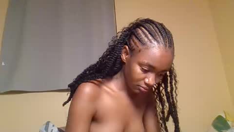 Snapshot of snowie_eyes chatting on November 14, 12:42 am Snowie eyes online show from November 14, 12:42 am