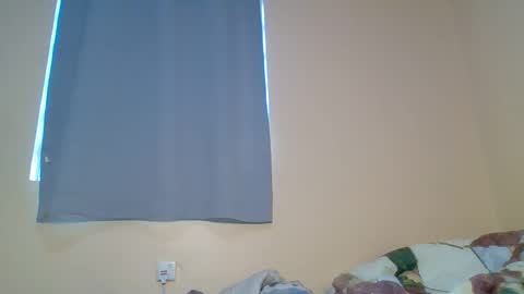 Snapshot of snowie_eyes chatting on November 18, 12:53 pm Snowie eyes online show from November 18, 12:53 pm