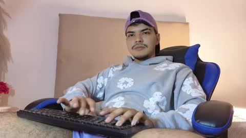 Snow online show from November 5, 2:22 am