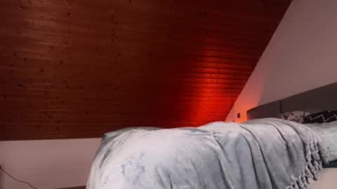 S online show from October 1, 6:47 pm