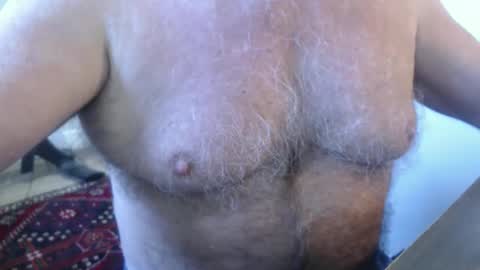 Snapshot of snudge432 chatting on September 30, 7:46 am snudge432 online show from September 30, 7:46 am