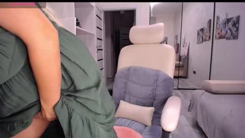 Monna online show from September 22, 5:48 pm