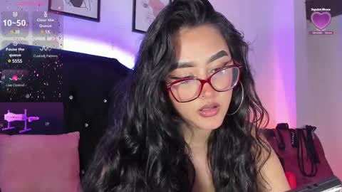 Snapshot of soffi_sweet1 chatting on February 16, 6:21 am Danna online show from February 16, 6:21 am