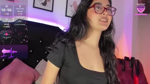 Snapshot of soffi_sweet1 chatting on February 19, 4:12 am Danna online show from February 19, 4:12 am