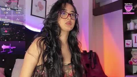 Snapshot of soffi_sweet1 chatting on February 22, 3:01 am Danna online show from February 22, 3:01 am