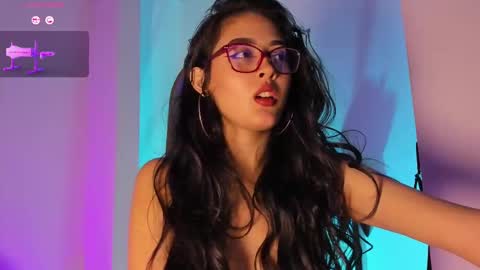 Snapshot of soffi_sweet1 chatting on September 25, 9:02 am Danna online show from September 25, 9:02 am