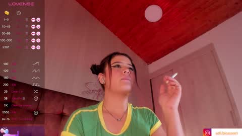 Sofi Blossom  online show from March 9, 12:00 am