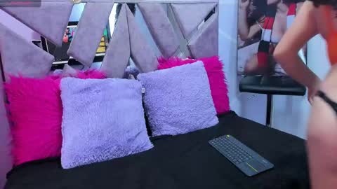 Sofi Noa online show from February 6, 11:21 am