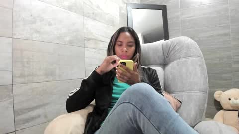 sofia86379 online show from December 26, 10:52 pm