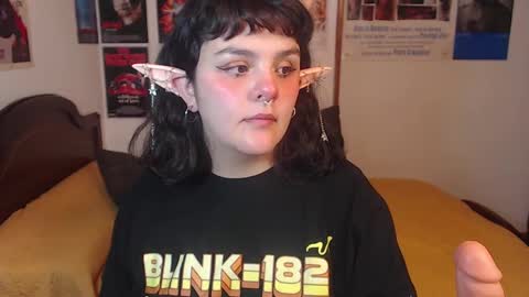 Sofi online show from February 18, 10:03 pm