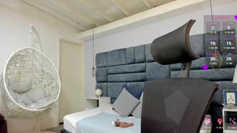 Snapshot of sofia_samuels chatting on November 20, 3:50 am Sofia Samuels online show from November 20, 3:50 am